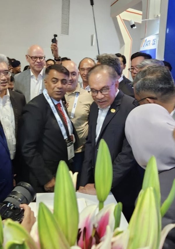 Mahbub Alam at an international trade exposition